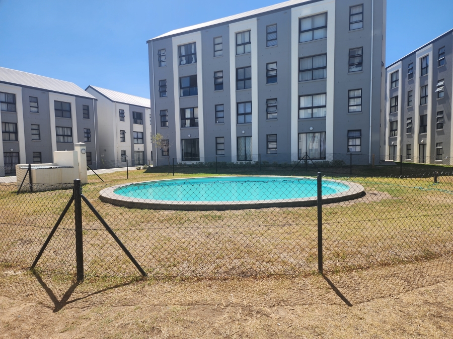 2 Bedroom Property for Sale in Eersterivier Industria Western Cape